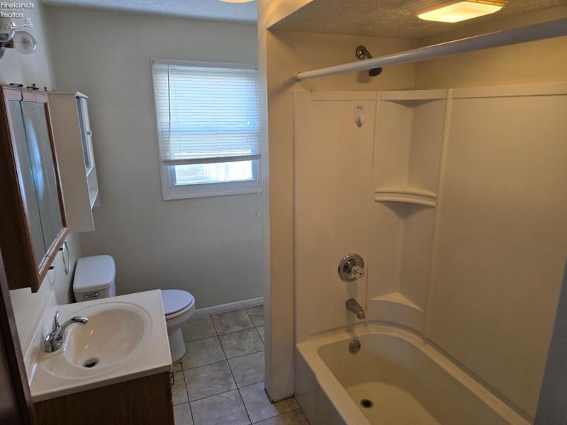 267 Milan Avenue, Amherst, OH 44001 Photo 15