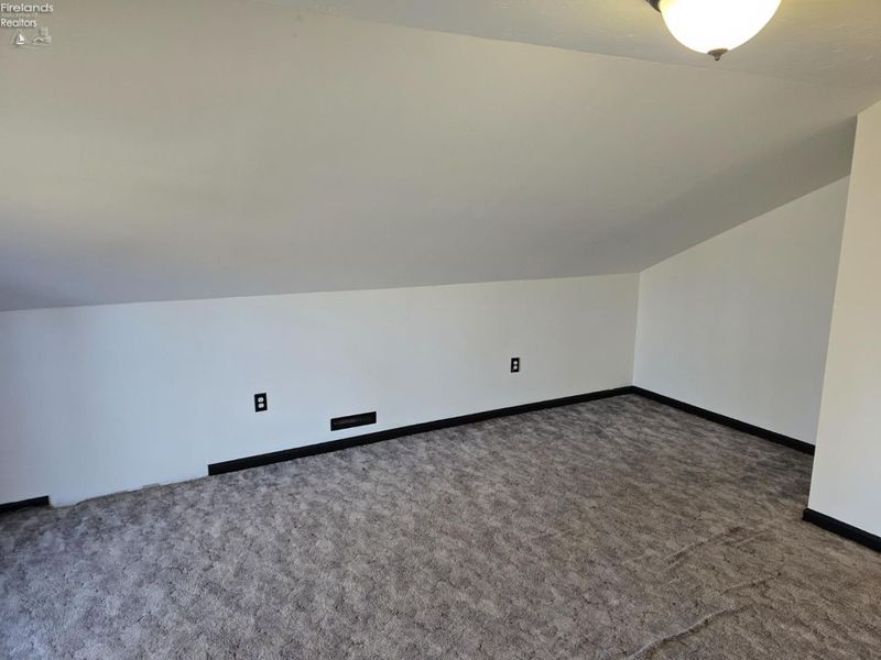 267 Milan Avenue, Amherst, OH 44001 Photo 18