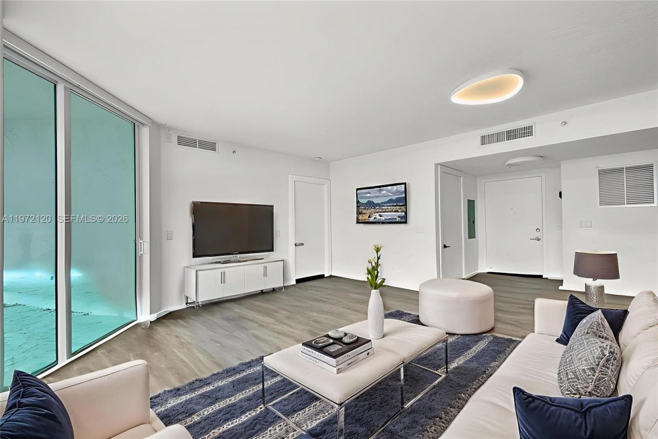 1881 79th St Cswy, Unit 1404, North Bay Village, FL 33141 Photo