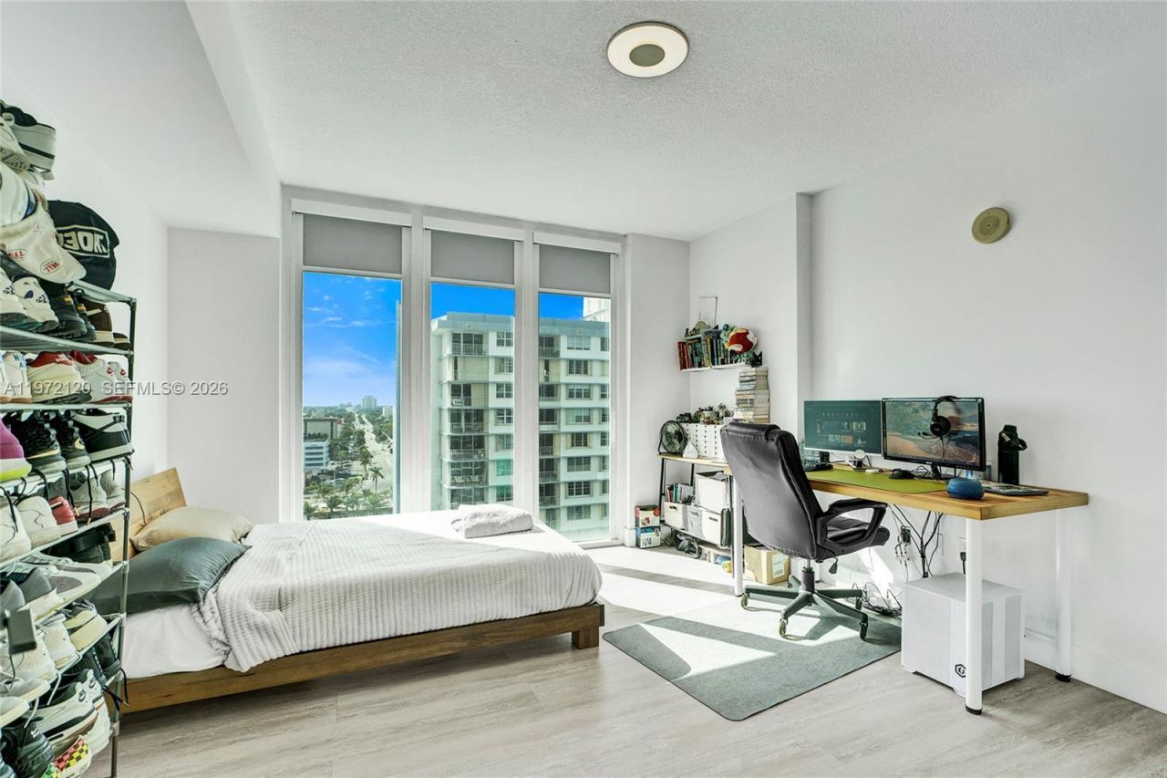 1881 79th St Cswy, Unit 1404, North Bay Village, FL 33141 Photo