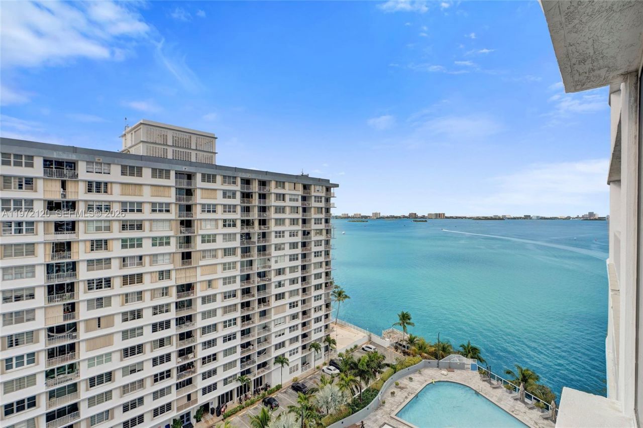 1881 79th St Cswy, Unit 1404, North Bay Village, FL 33141 Photo