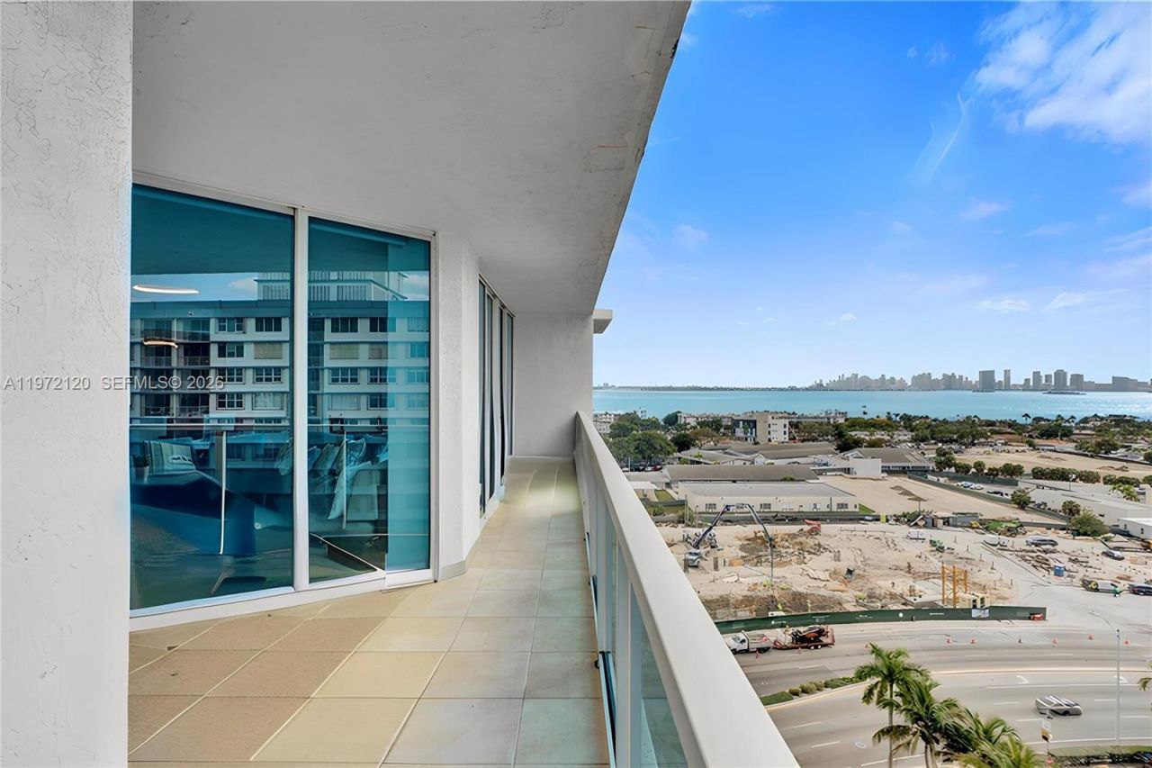 1881 79th St Cswy, Unit 1404, North Bay Village, FL 33141 Photo