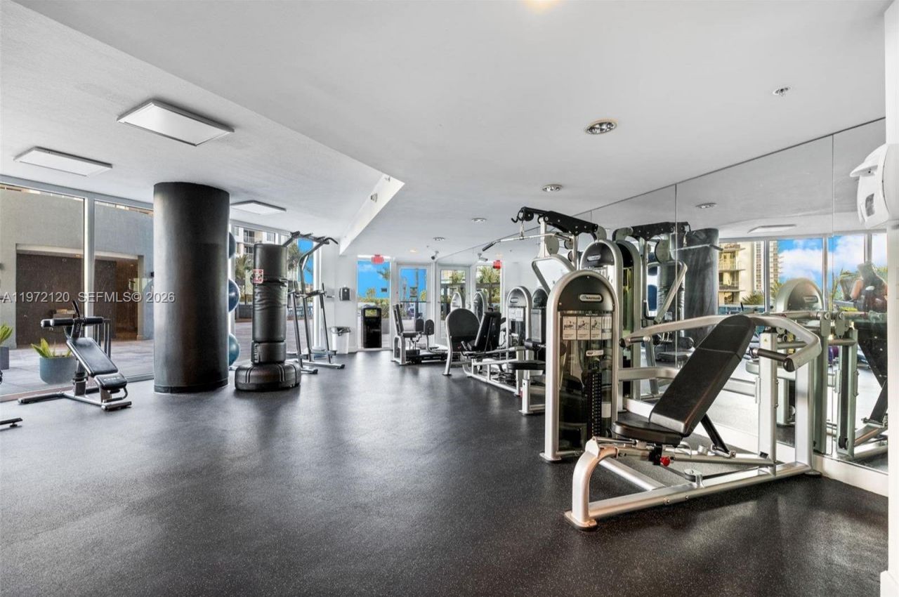 1881 79th St Cswy, Unit 1404, North Bay Village, FL 33141 Photo