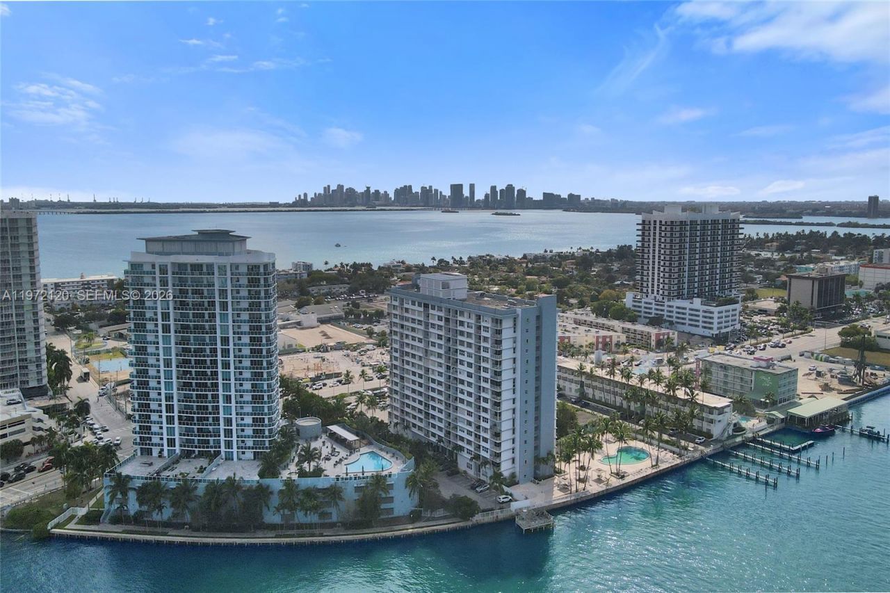 1881 79th St Cswy, Unit 1404, North Bay Village, FL 33141 Photo