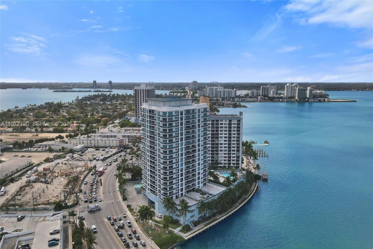 1881 79th St Cswy, Unit 1404, North Bay Village, FL 33141 Photo