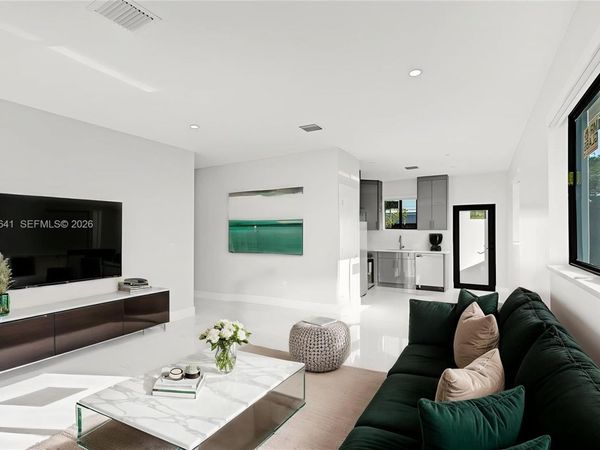 12120 SW 219th St, Unit B, Miami, FL 33170