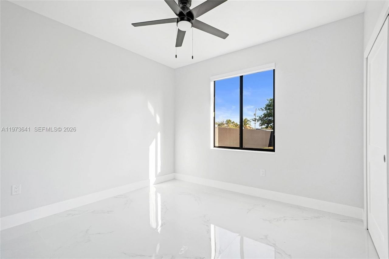 12120 SW 219th St, Unit B, Miami, FL 33170 Photo