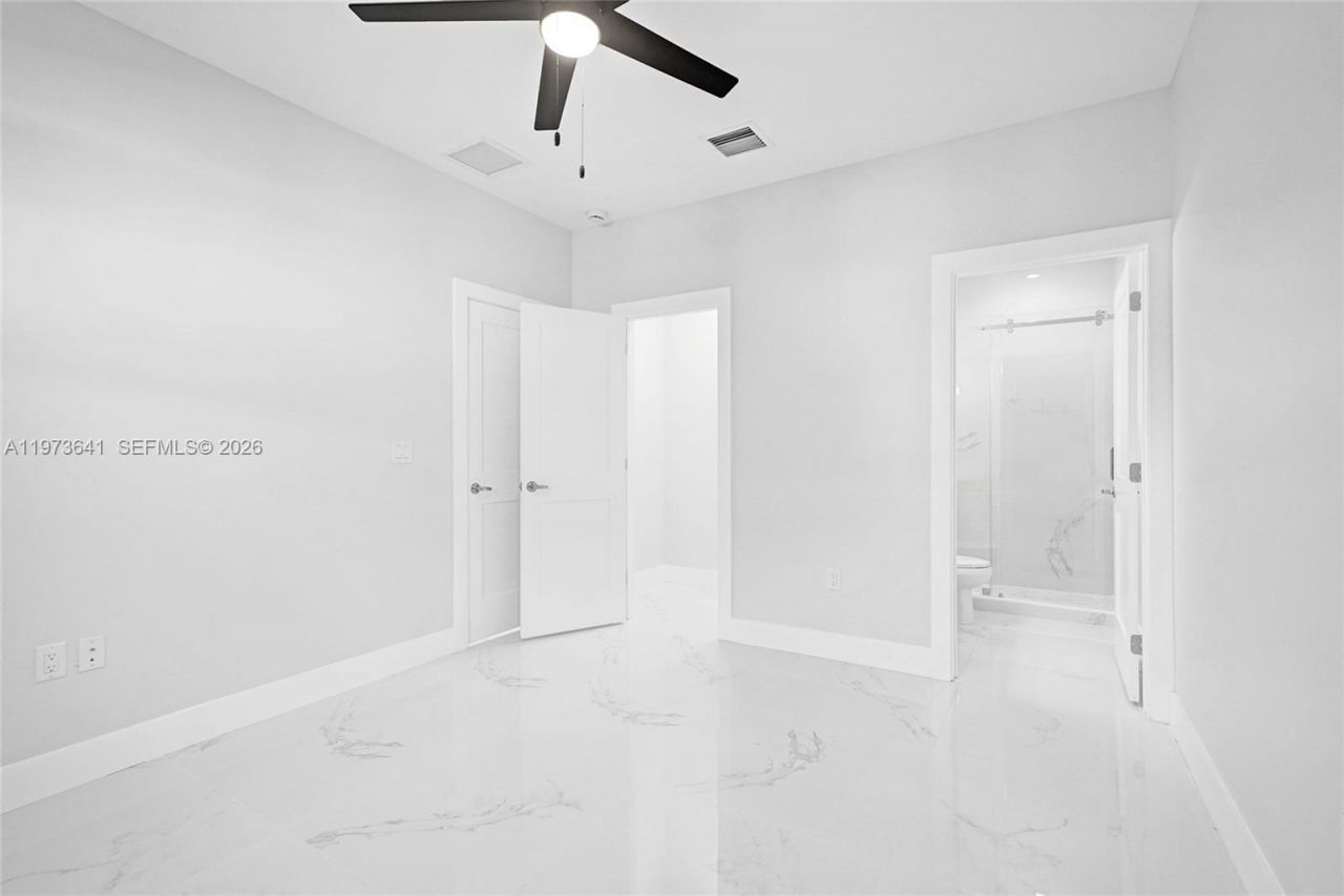 12120 SW 219th St, Unit B, Miami, FL 33170 Photo