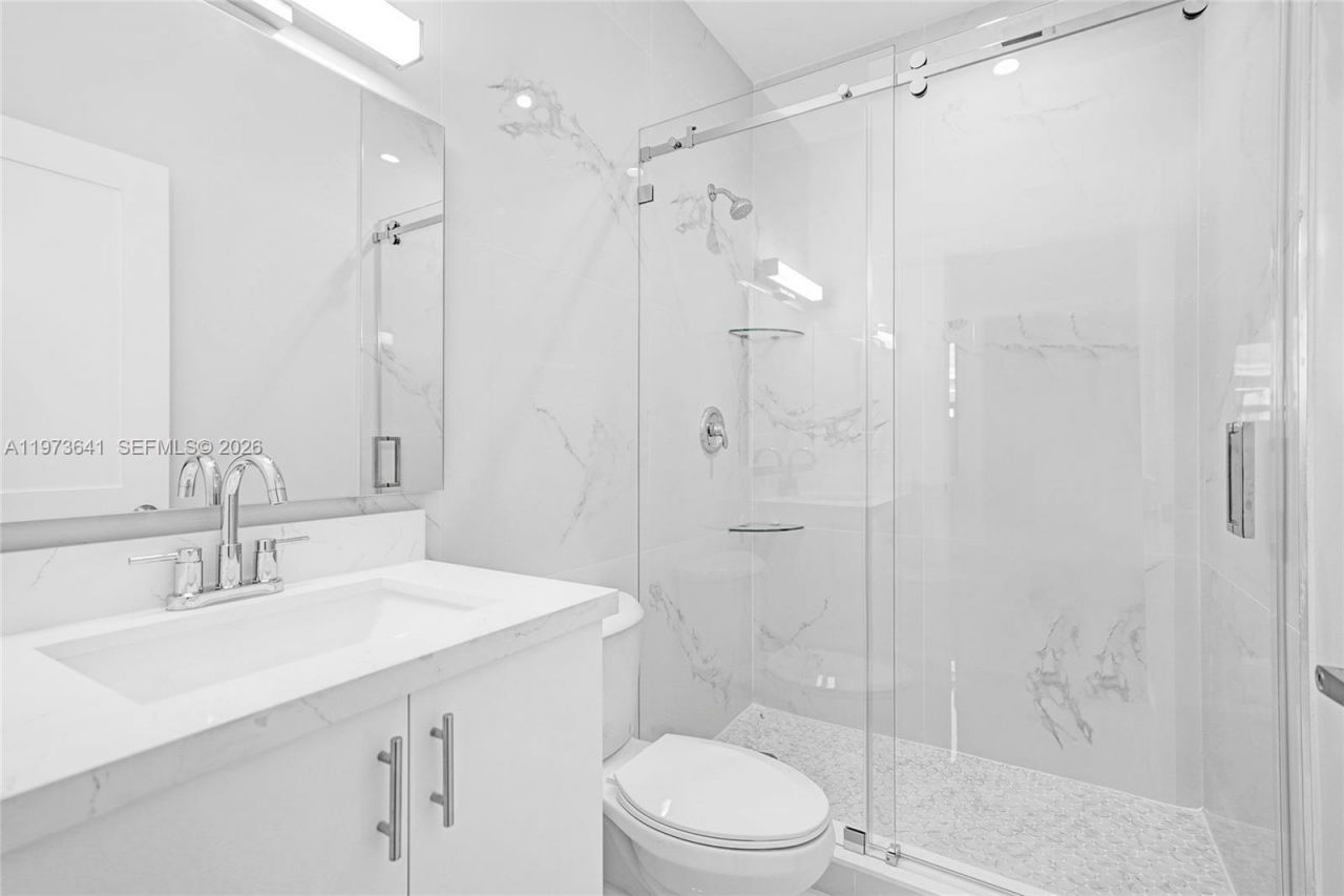 12120 SW 219th St, Unit B, Miami, FL 33170 Photo