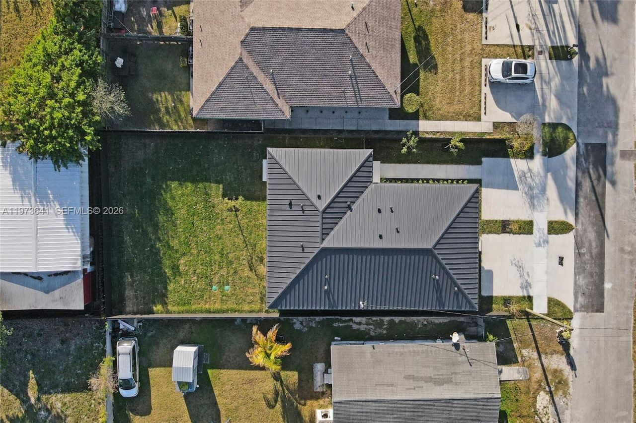 12120 SW 219th St, Unit B, Miami, FL 33170 Photo