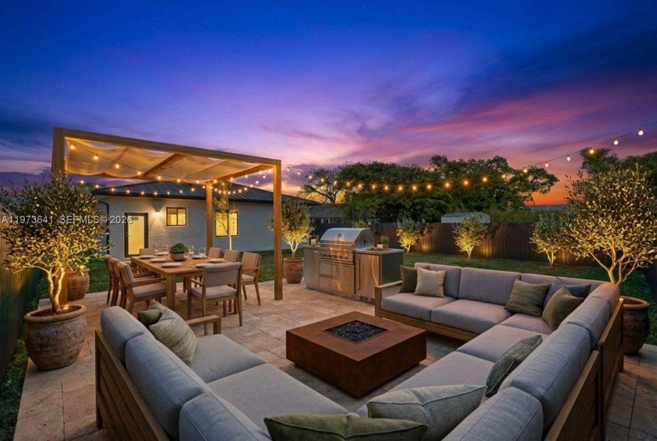 12120 SW 219th St, Unit B, Miami, FL 33170 Photo