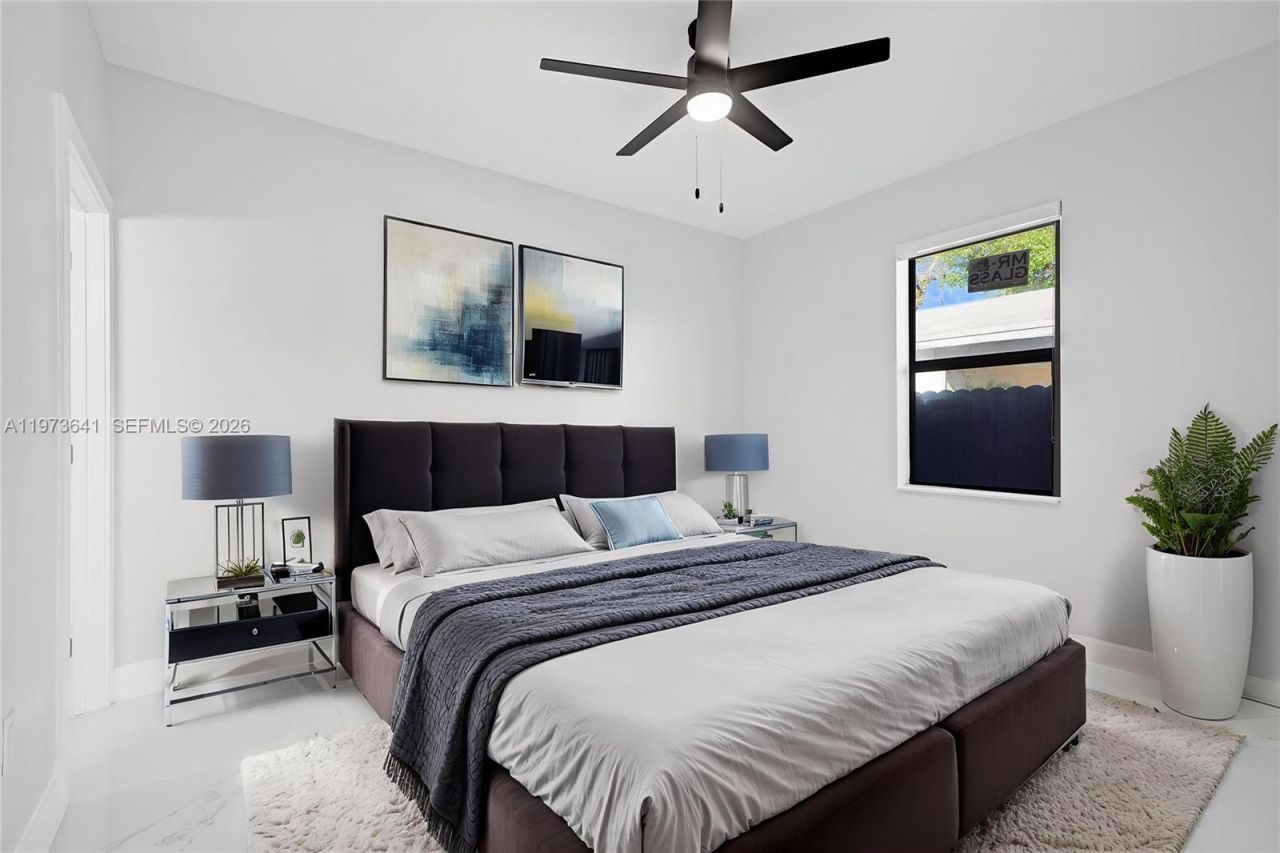 12120 SW 219th St, Unit B, Miami, FL 33170 Photo