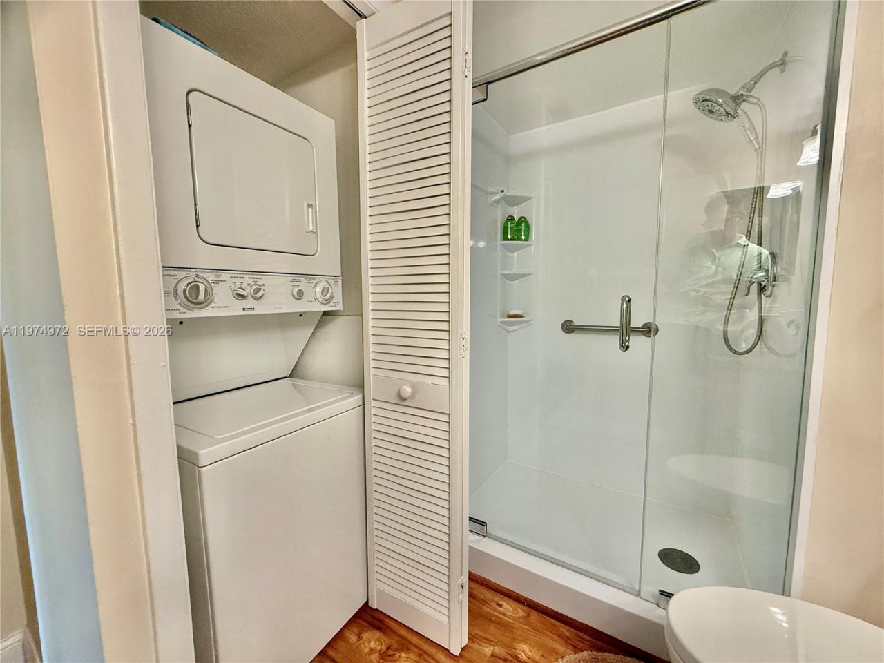 318 Lakeview Dr , Unit 203, Weston, FL 33326 Photo