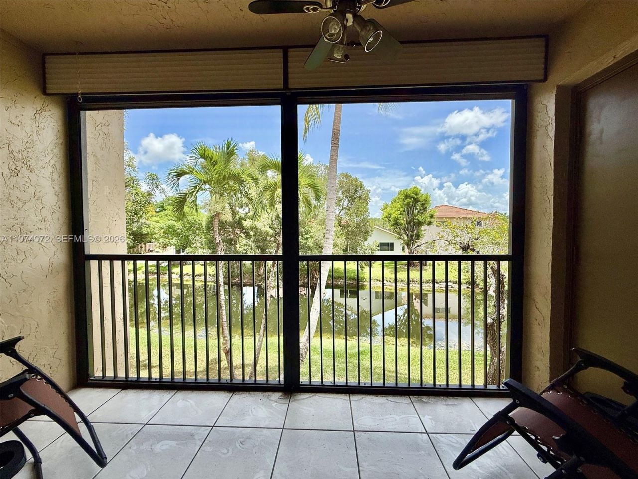 318 Lakeview Dr , Unit 203, Weston, FL 33326 Photo