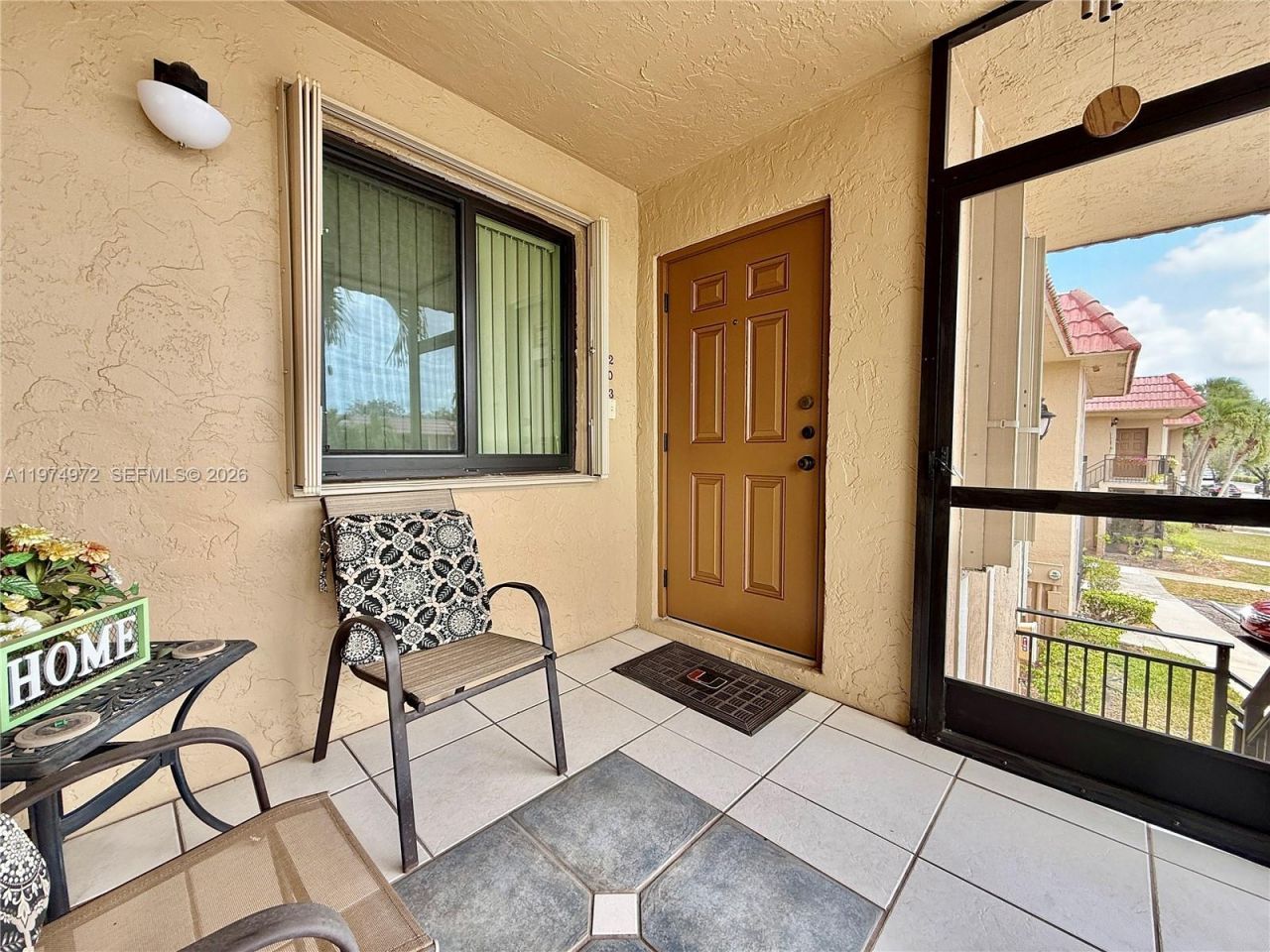 318 Lakeview Dr , Unit 203, Weston, FL 33326 Photo