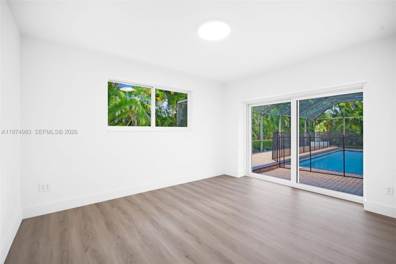 8265 SW 145th St, Palmetto Bay, FL 33158 Photo