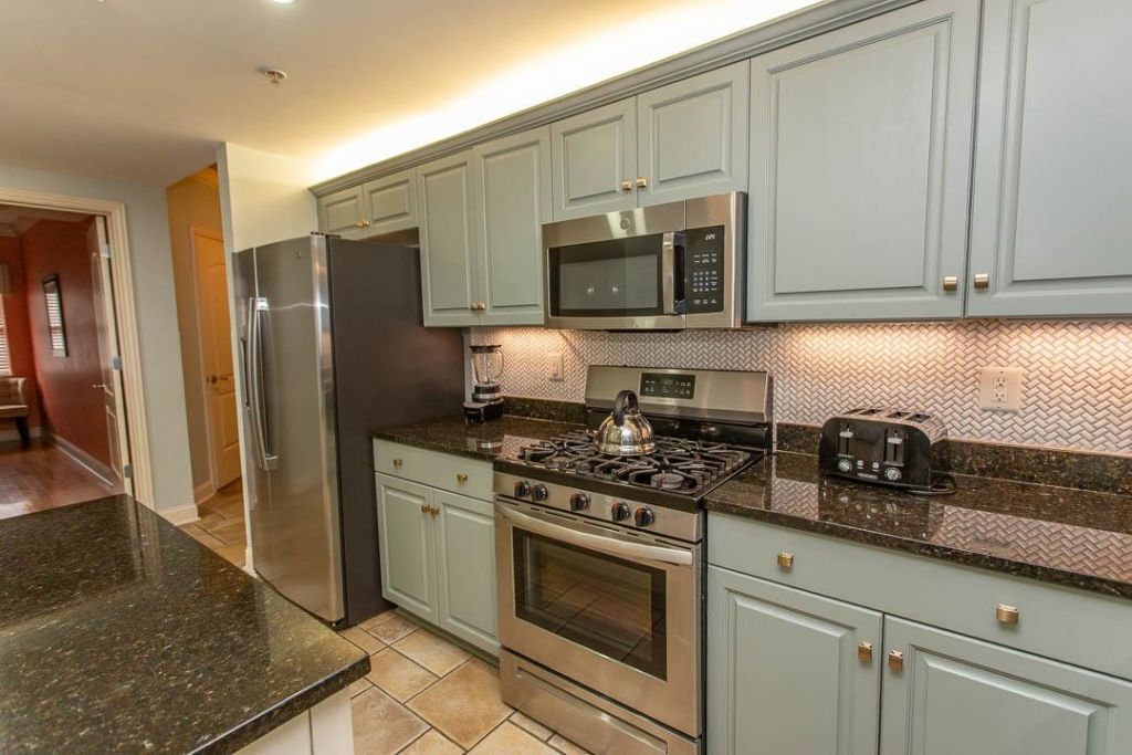 100 North Beach Blvd.  Photo 14