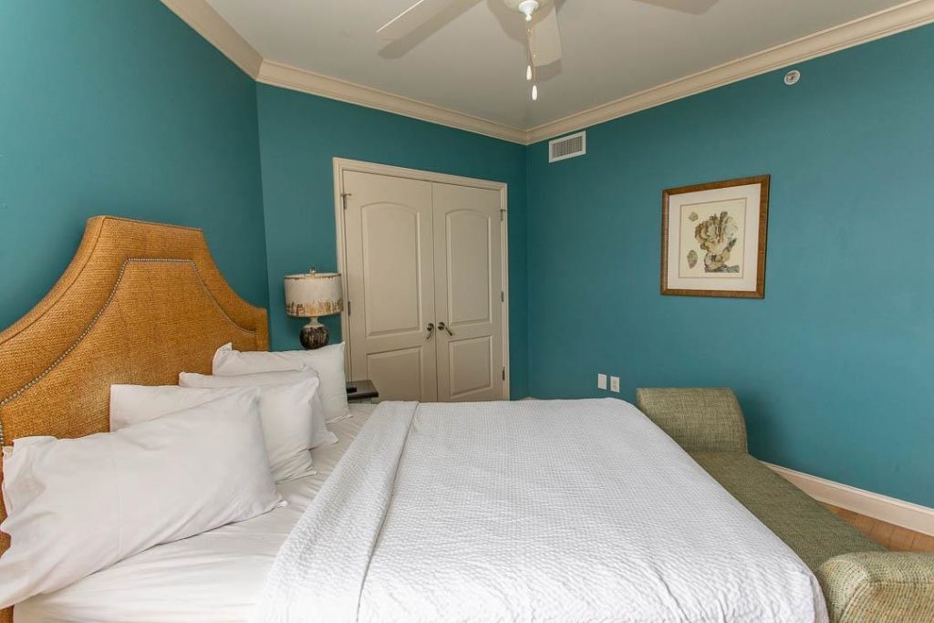 100 North Beach Blvd.  Photo 24