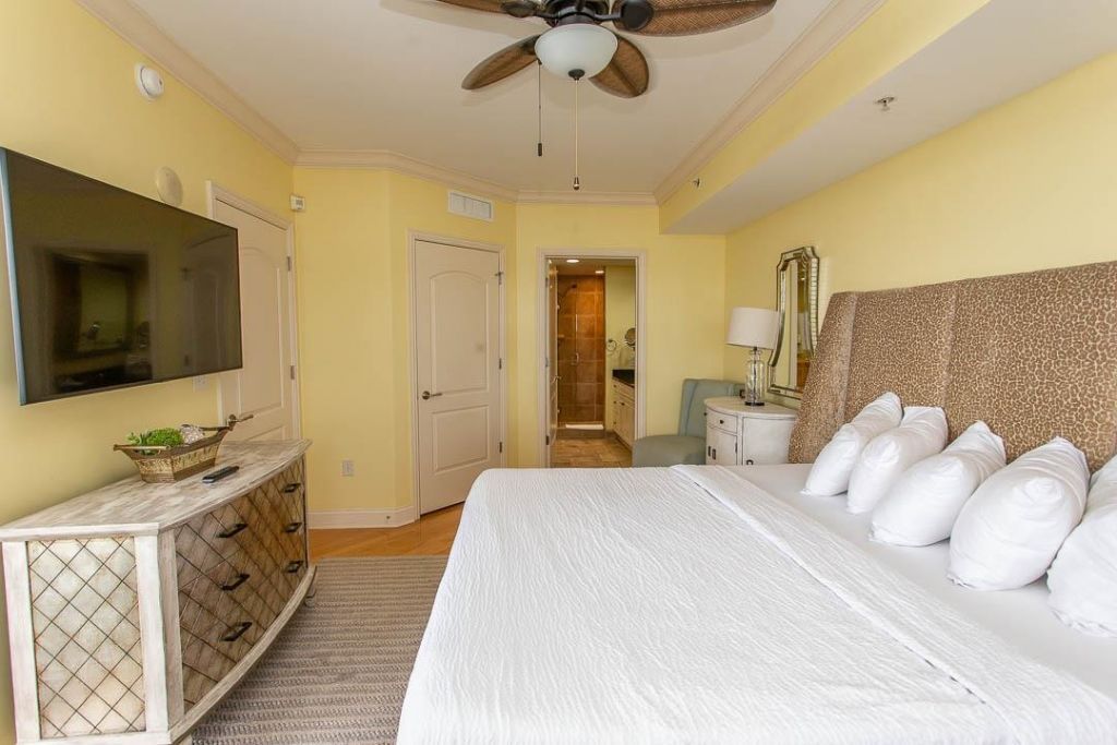 100 North Beach Blvd.  Photo 29