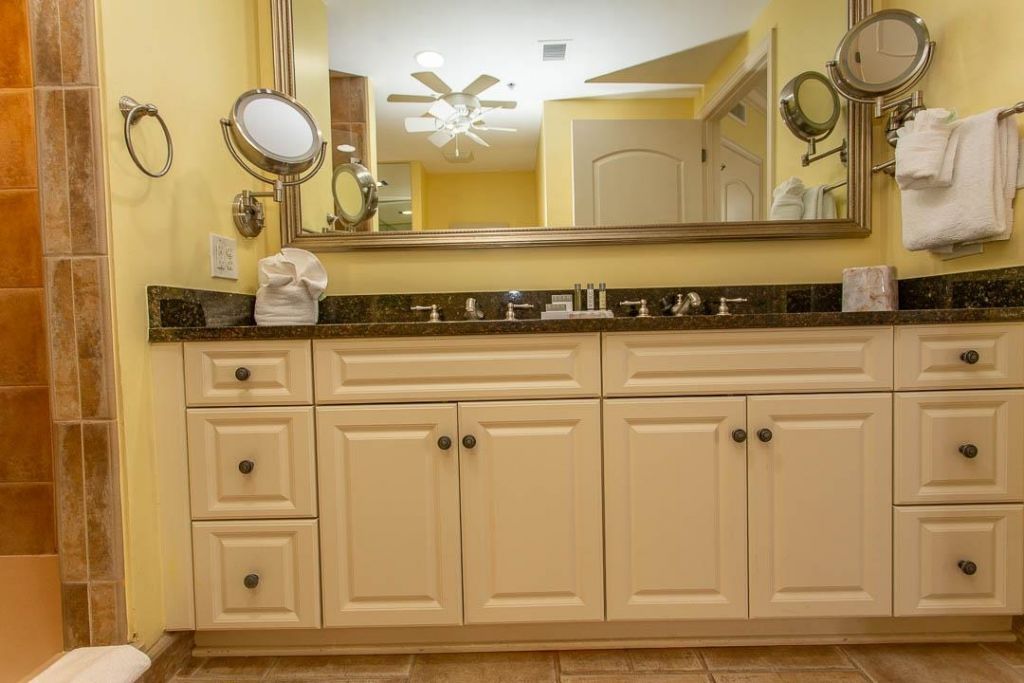 100 North Beach Blvd.  Photo 32