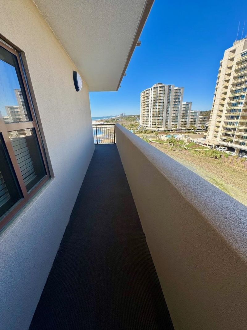 100 North Beach Blvd.  Photo 40