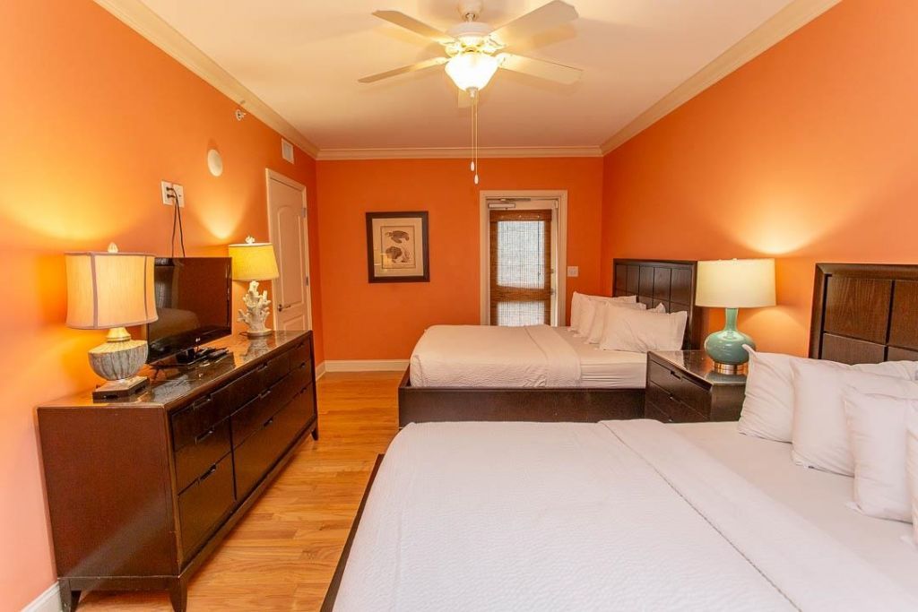 100 North Beach Blvd.  Photo 5