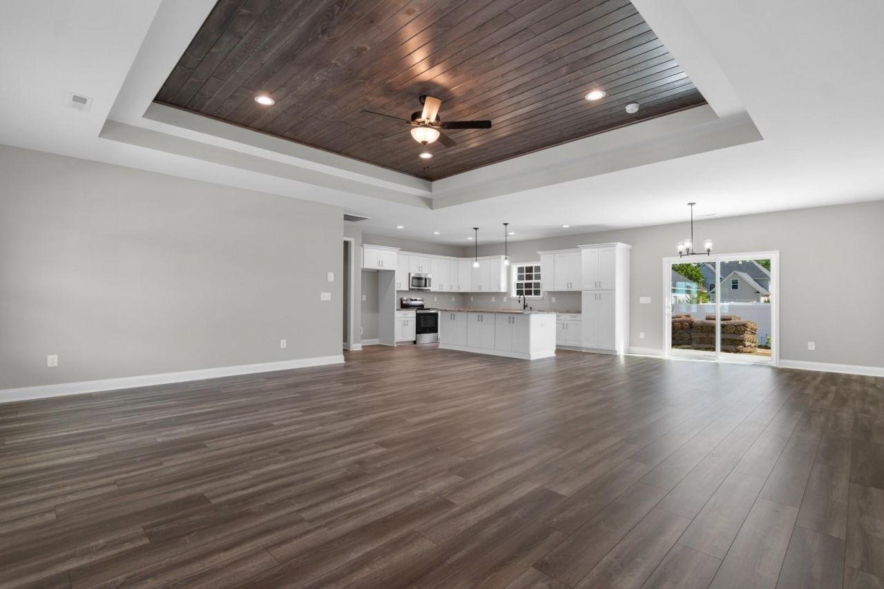 2281 Seaford Dr. Photo 12