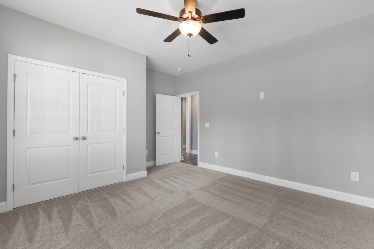 2281 Seaford Dr. Photo 22