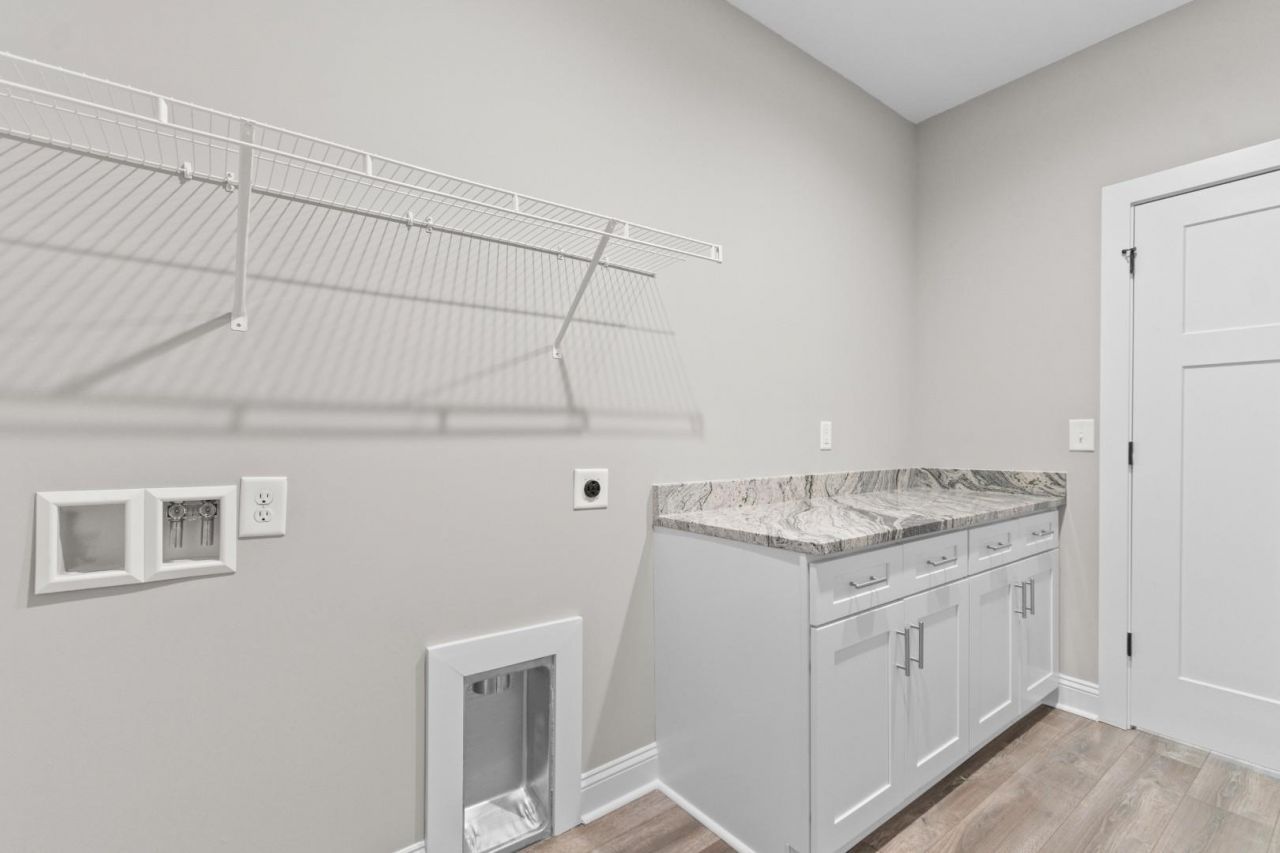 2281 Seaford Dr.  Photo 24