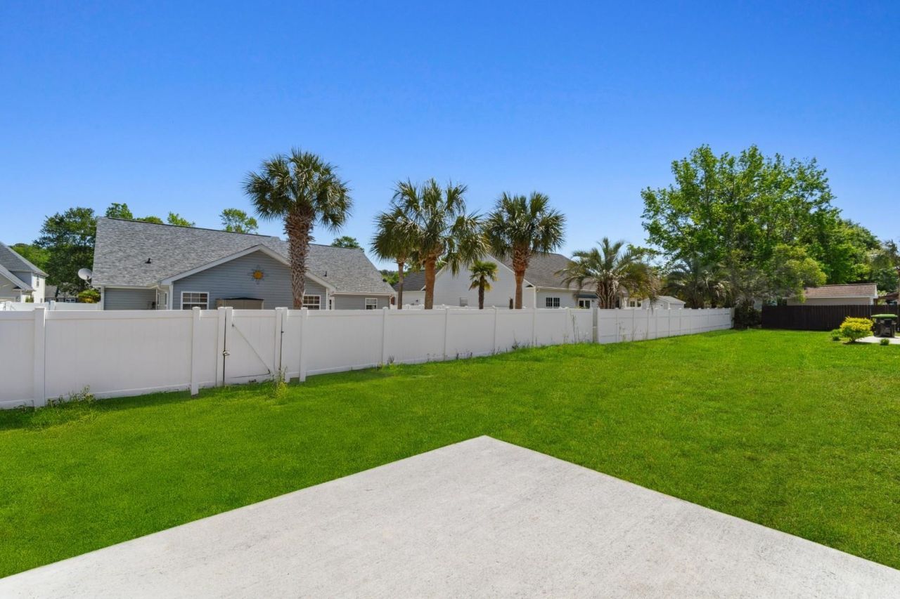 2281 Seaford Dr. Photo 32