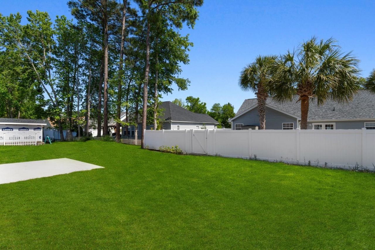 2281 Seaford Dr. Photo 33