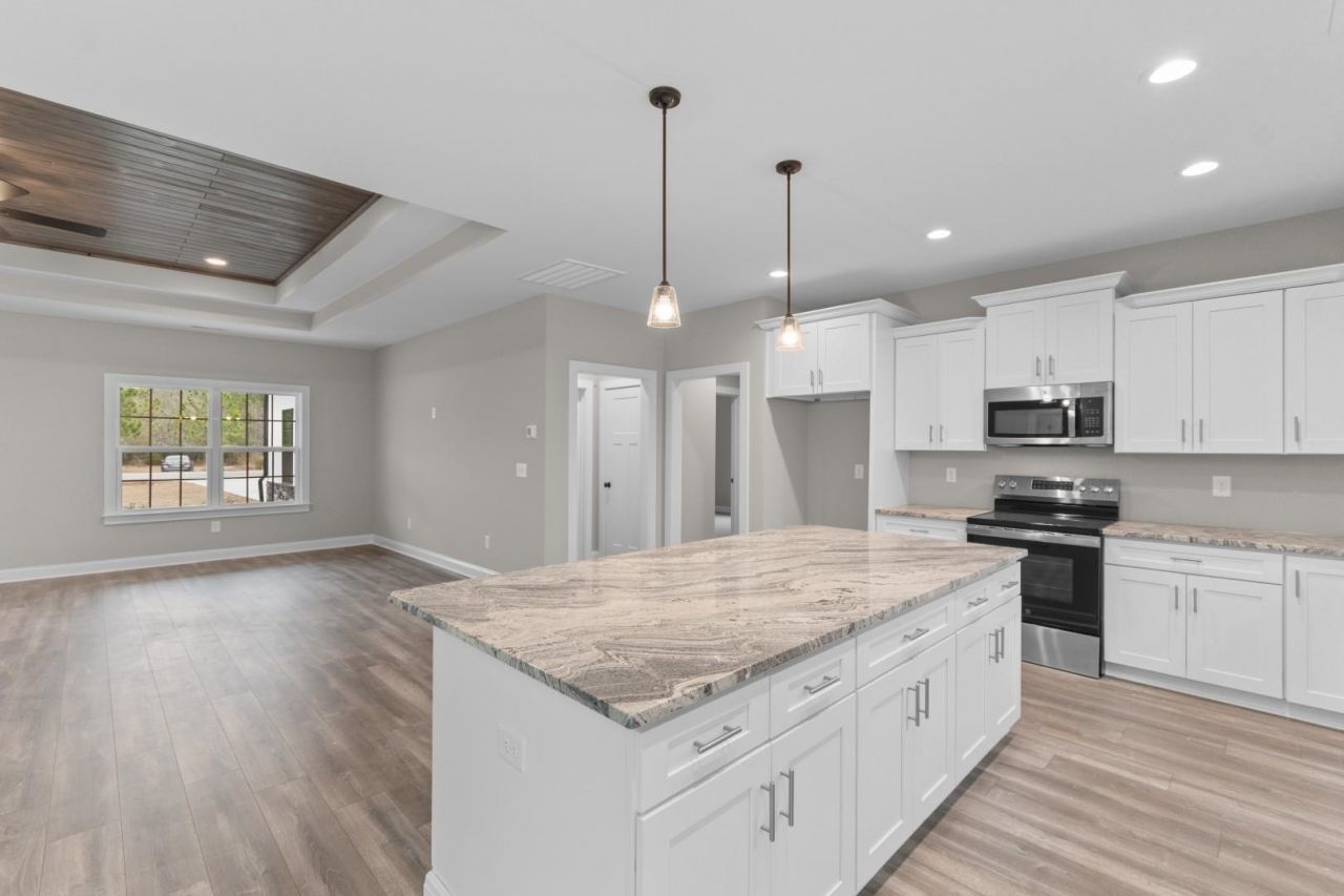 2281 Seaford Dr.  Photo 4