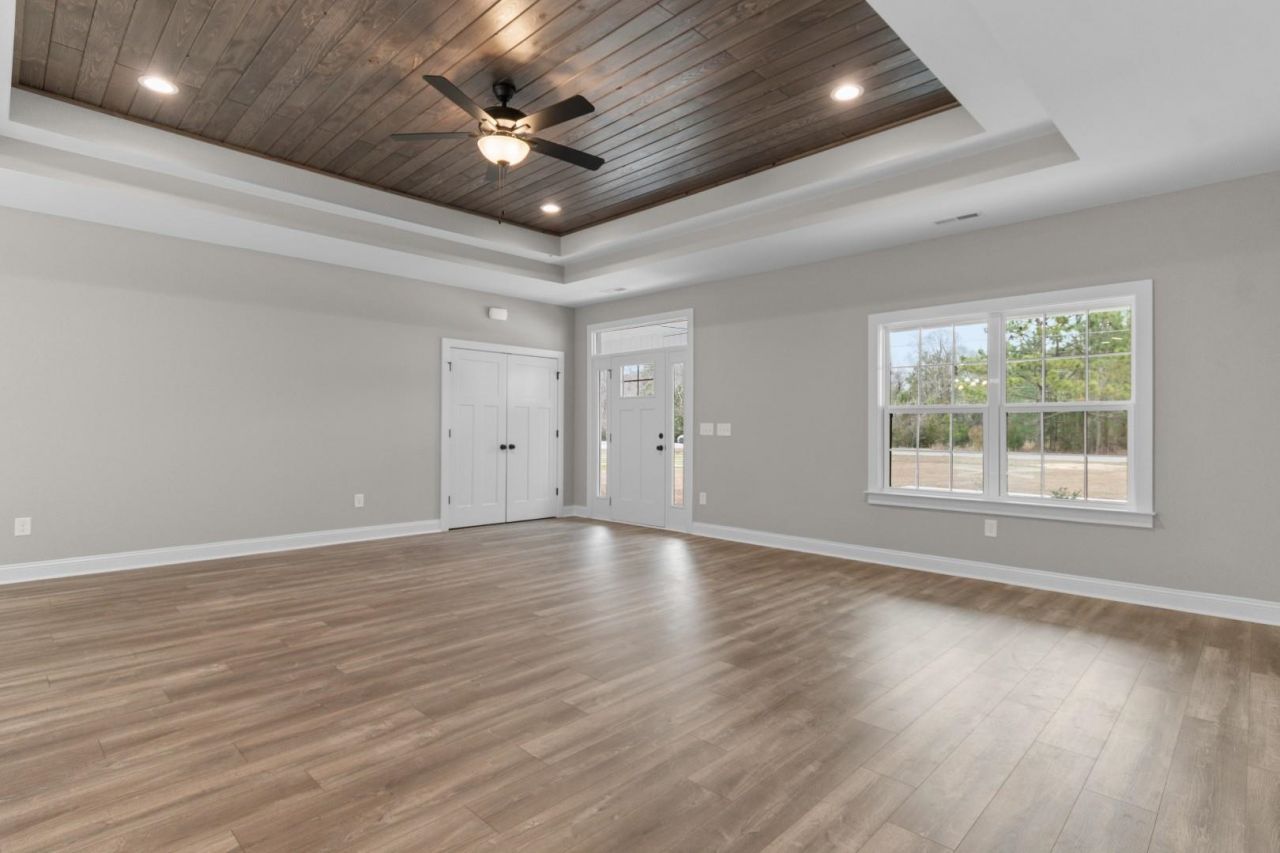 2281 Seaford Dr.  Photo 8