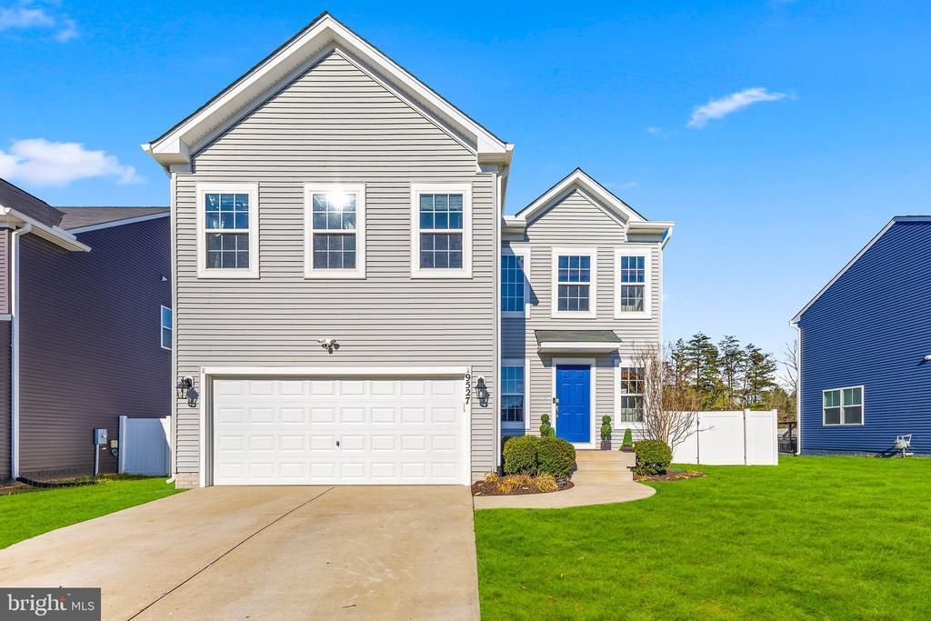 9527 Hillcrest Drive, Fredericksburg, VA 22407 Main Photo