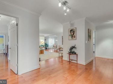 8340 GREENSBORO DRIVE, Unit 512, MCLEAN, VA 22102