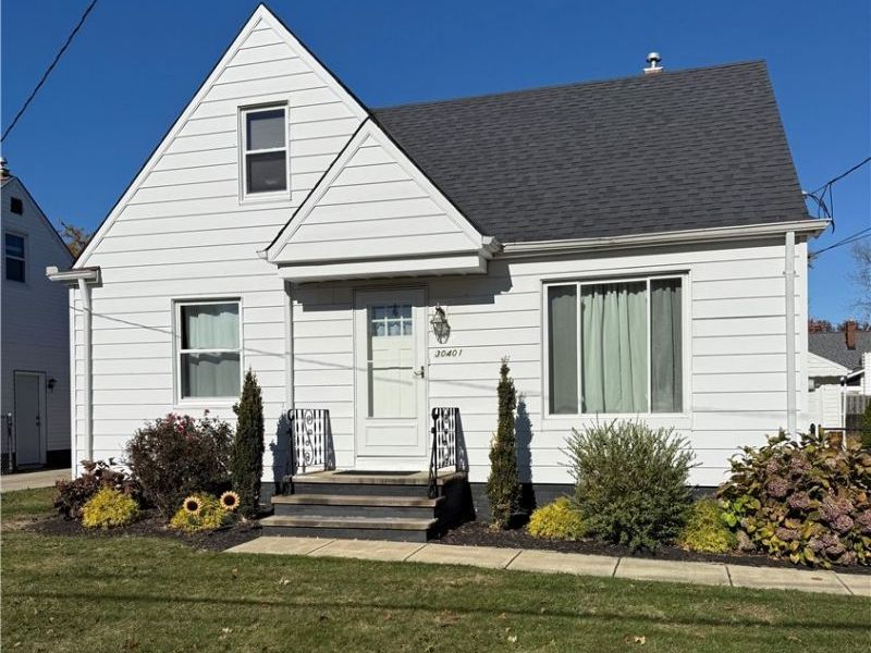 30401 Mildred Drive, Willowick, OH 44095 Photo 1