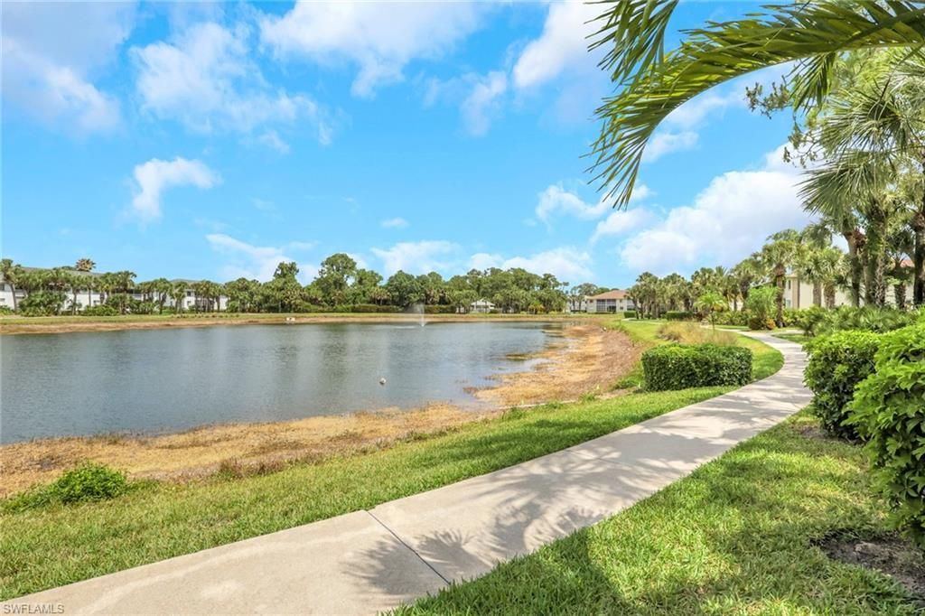 121 Gabriel Cir, Unit 1, Naples, FL 34104 Photo