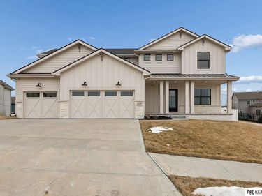 7123 N 172nd Street, Bennington, NE 68007