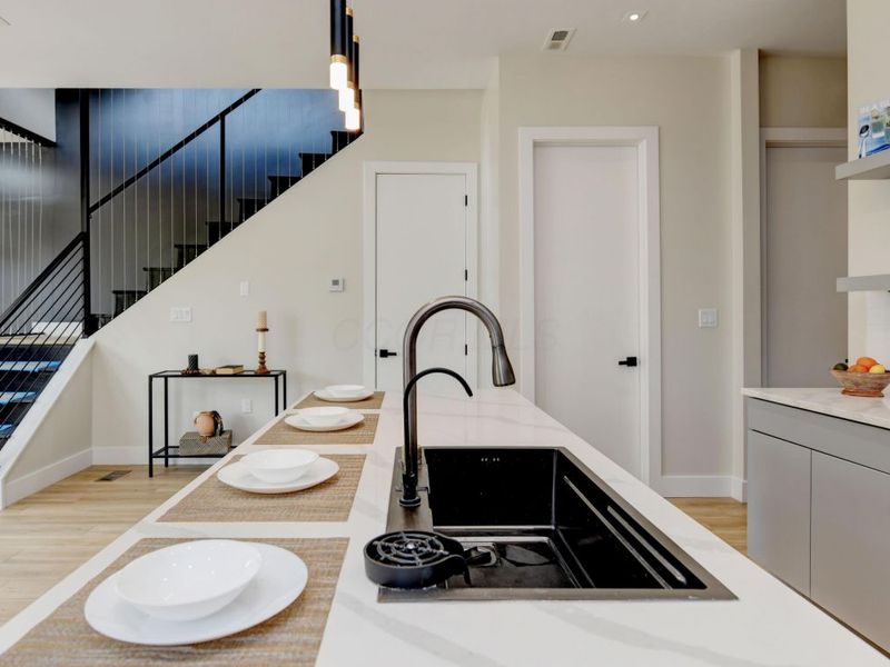 1042 Mcallister Avenue , Unit 44, Columbus, OH 43205 Photo 12