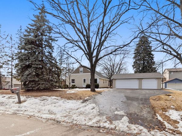 9926 Cottonwood Street NW, Coon Rapids, MN 55448