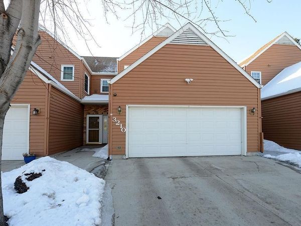 3210 15th Avenue S, Fargo, ND 58103