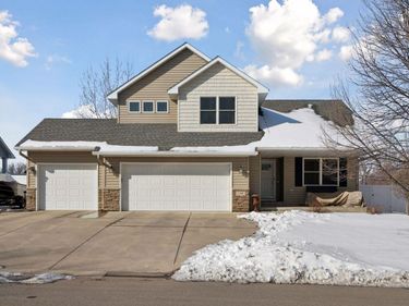 1406 Oconnell Drive, Hastings, MN 55033