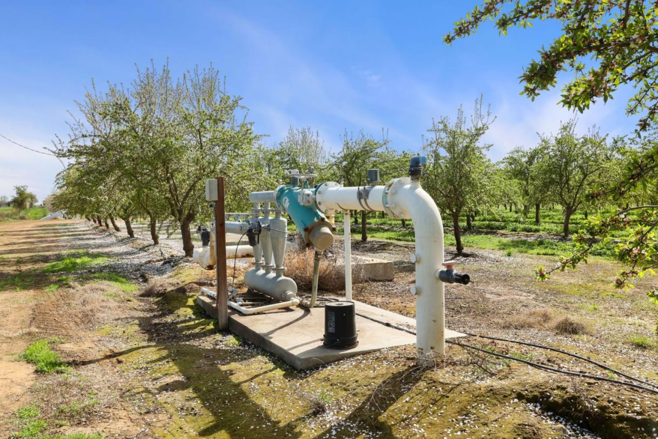 4506 S Ispen, Le Grand, CA 95333 Photo