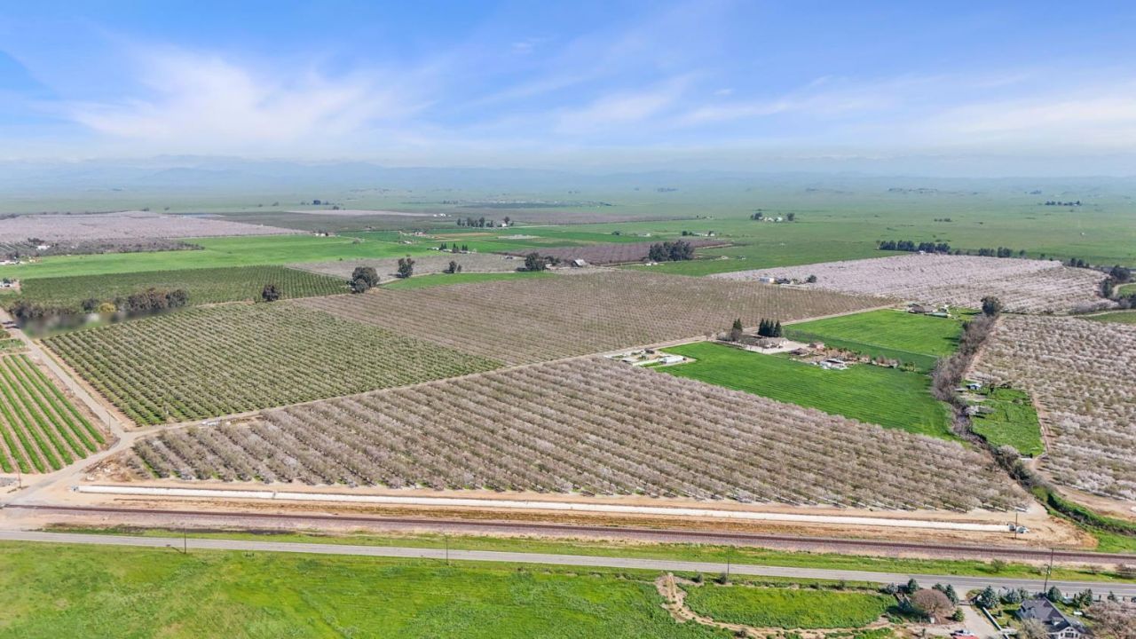 4506 S Ispen, Le Grand, CA 95333 Photo