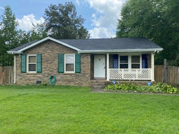 634 Inver Ln , Clarksville, TN 37042