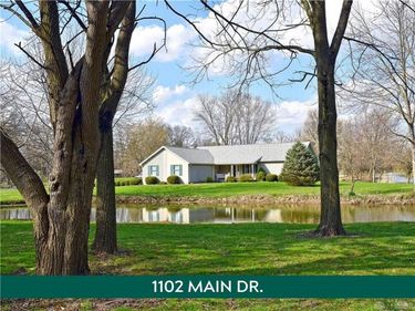 1102 Main Drive, Greenville, OH 45331