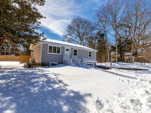 24 Weatherglass Lane , Teaticket, MA 02536