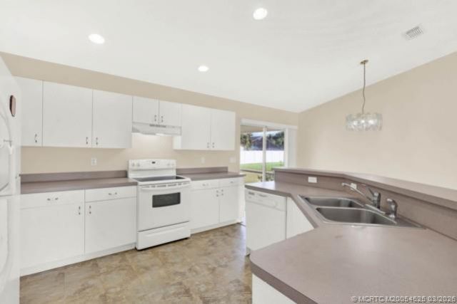 2361 SE Mariposa Avenue, Port Saint Lucie, FL 34952 Photo