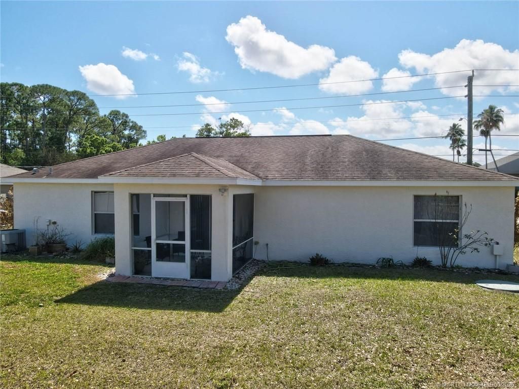 2361 SE Mariposa Avenue, Port Saint Lucie, FL 34952 Photo