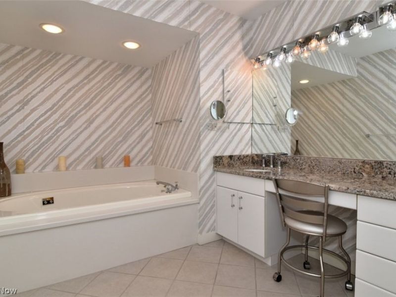 25844 Fairmount Boulevard , Beachwood, OH 44122 Photo 24